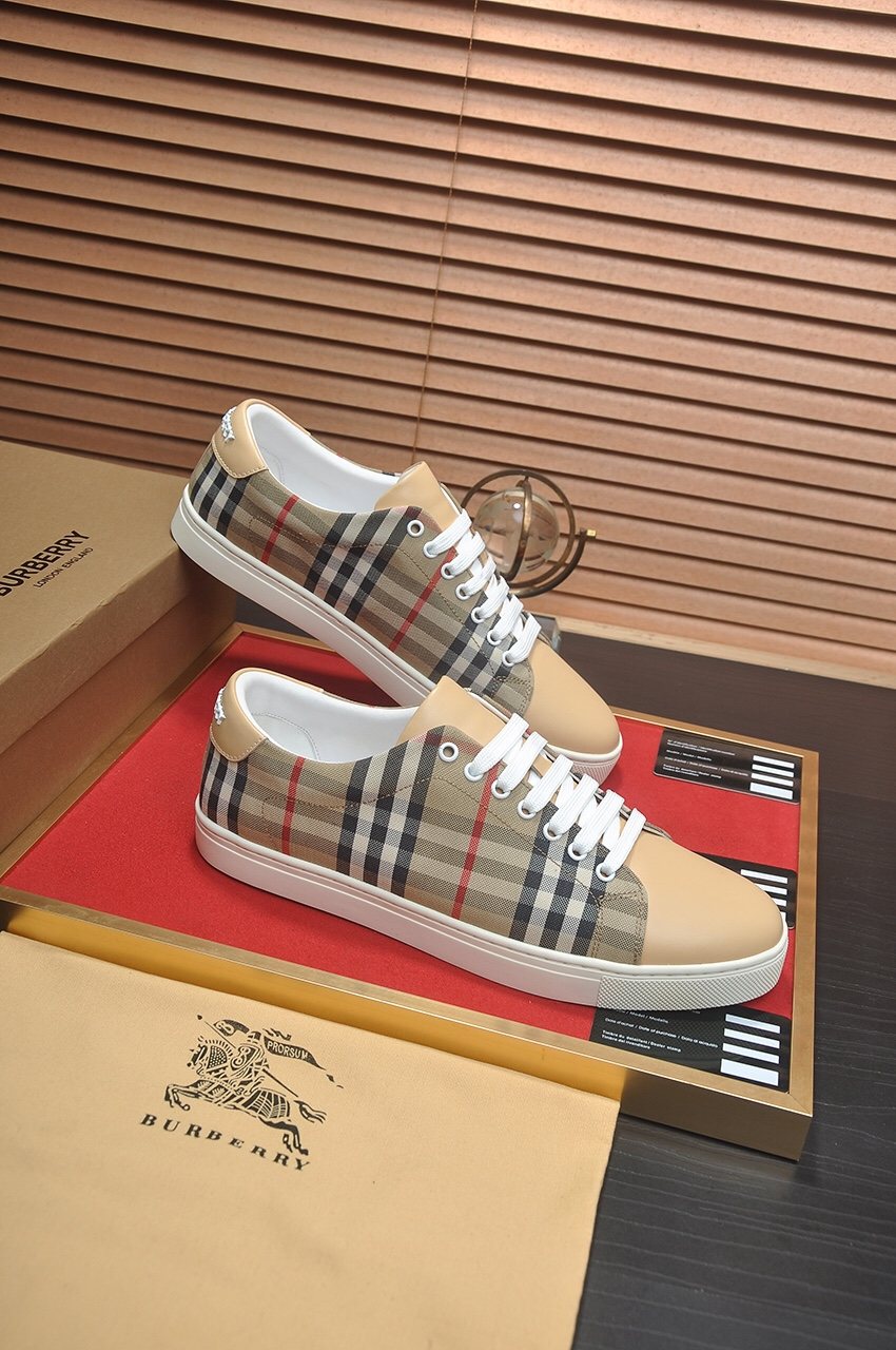 Burberry Beige Plaid Low-Top Sneakers - Lace-Up Closure